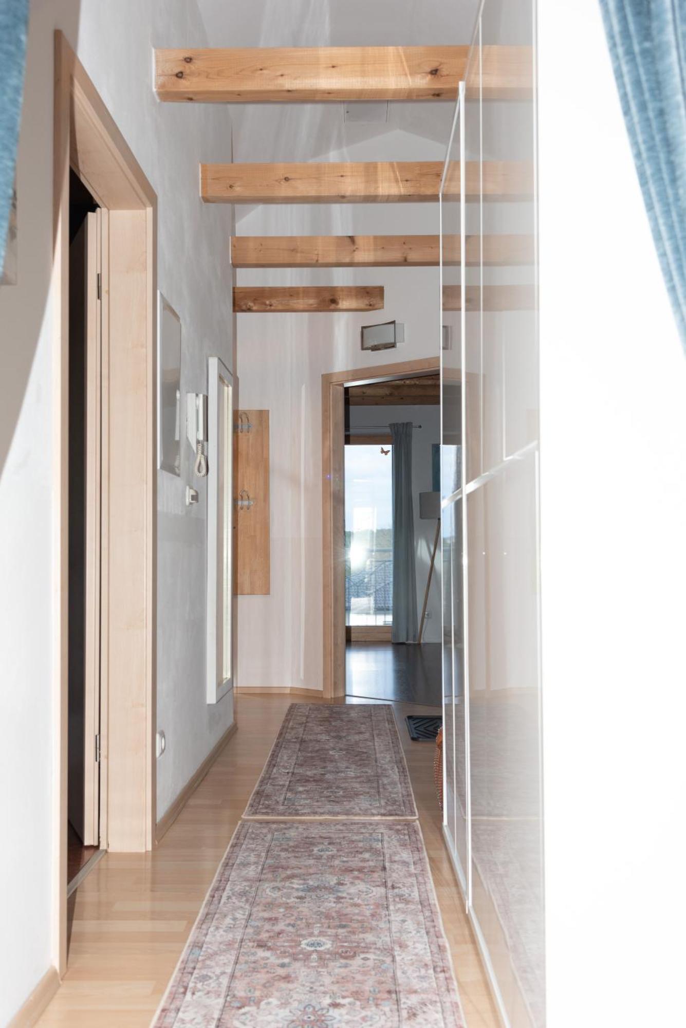 Moderne, Gemuetliche Dg-Wohnung In Ruhiger Lage ノインブルク・フォルム・ヴァルト エクステリア 写真